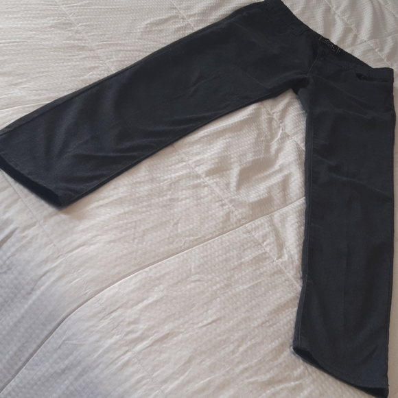 Urban Heritage Chino - Picture 4 of 7